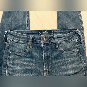 Juniors/Ladies Hollister Jeans